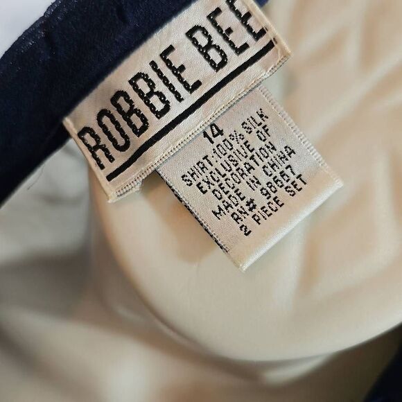 Vintage Robbie Bee 100% Silk Sequin Floral Accent 2 Piece Blue Dress and Blouse - Picture 8 of 16